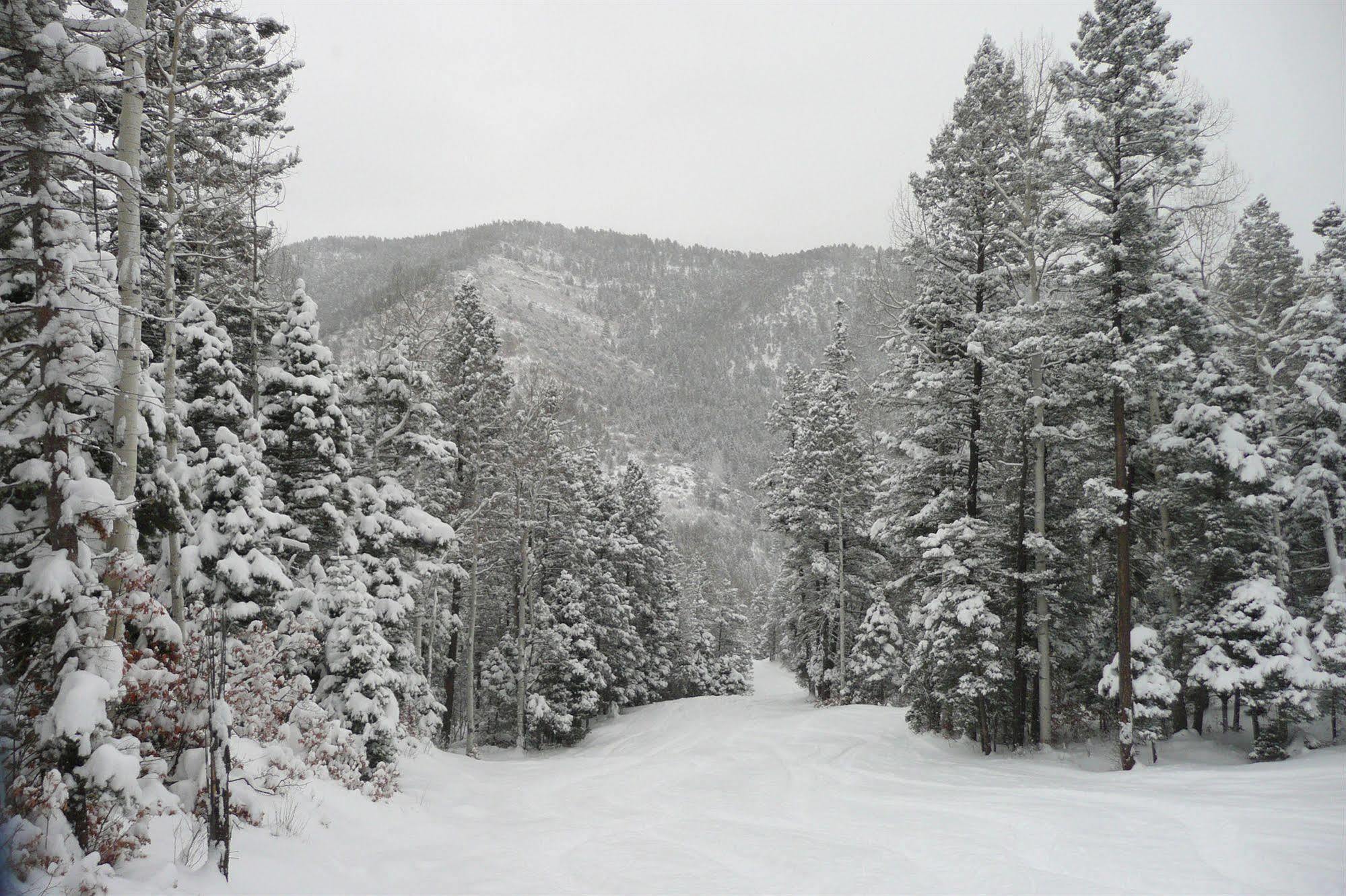 Sipapu Ski And Summer Resort Taos Extérieur photo